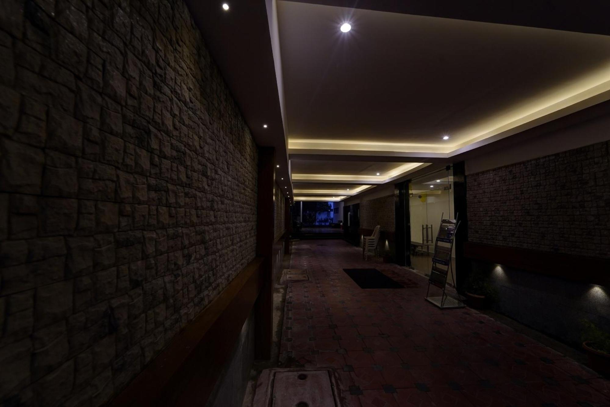 Townhouse Fantasea Hotels Near Omr Chennai Luaran gambar